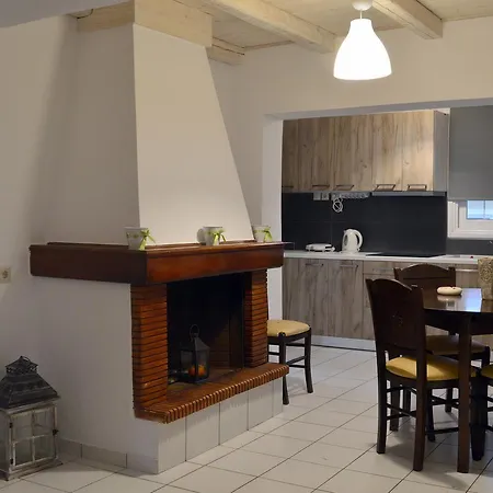 Ionian Balcony Apartment Lixouri