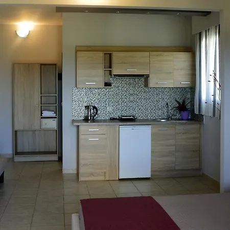 Ionian Balcony Apartment Lixouri